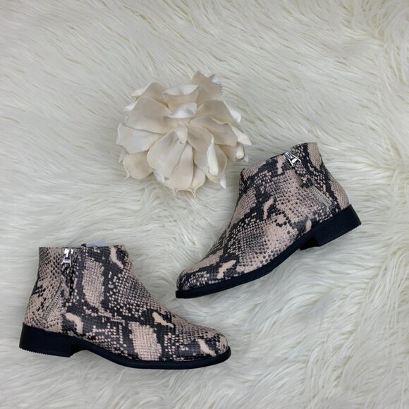 CLOSEOUT Faux Snakeskin Side Zipper Women's Booties With Memory Foam Footbed NWT - Picture 1 of 7